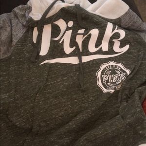 Pink sweater grey/green